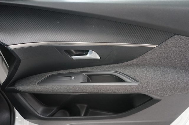 PEUGEOT 3008 37