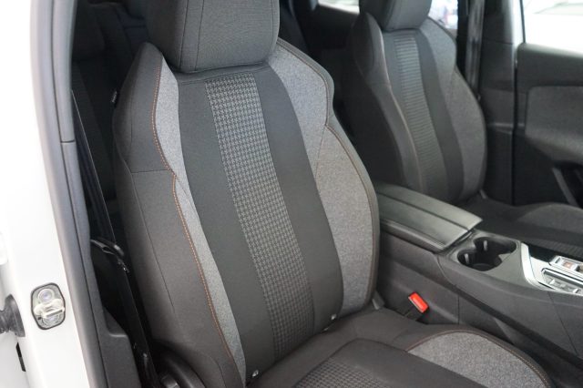PEUGEOT 3008 38