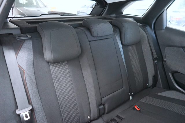 PEUGEOT 3008 39