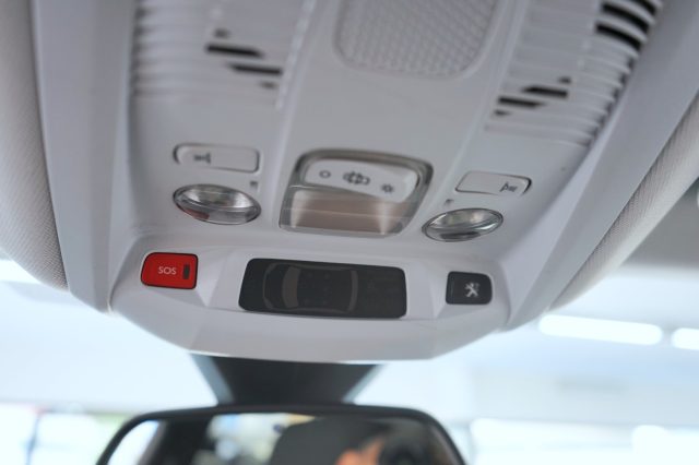 PEUGEOT 3008 49