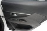 PEUGEOT 3008 41 thumb