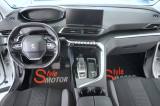 PEUGEOT 3008 4 thumb