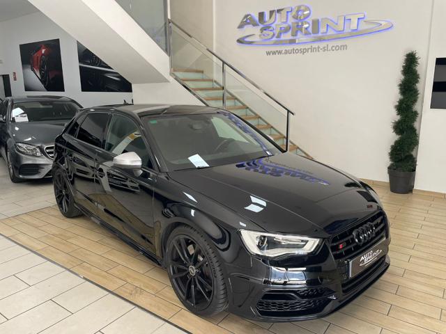 AUDI S3 Negro metalizada