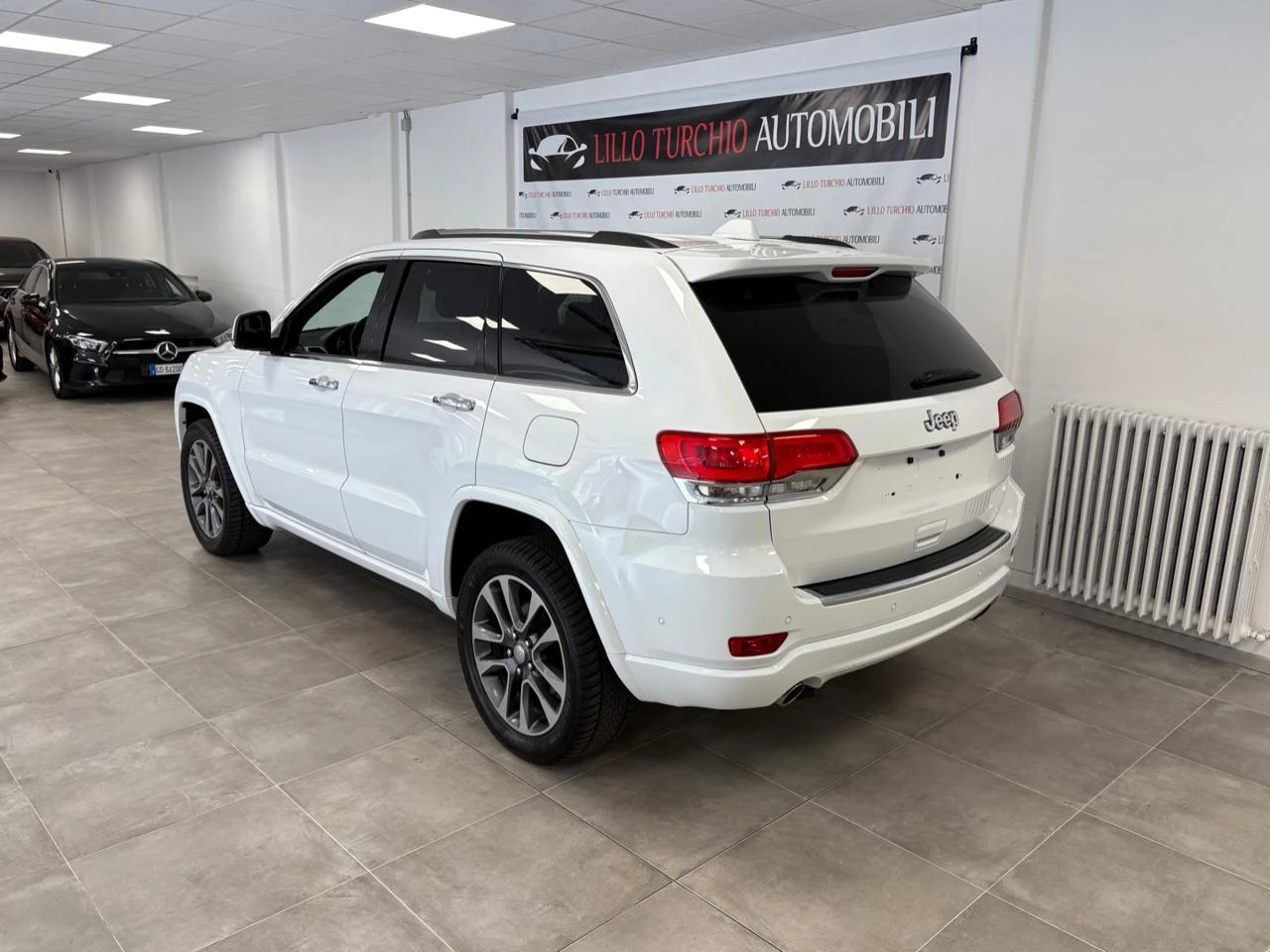 JEEP Grand Cherokee 3.0 V6 CRD 250 CV Multijet II Overland - 4