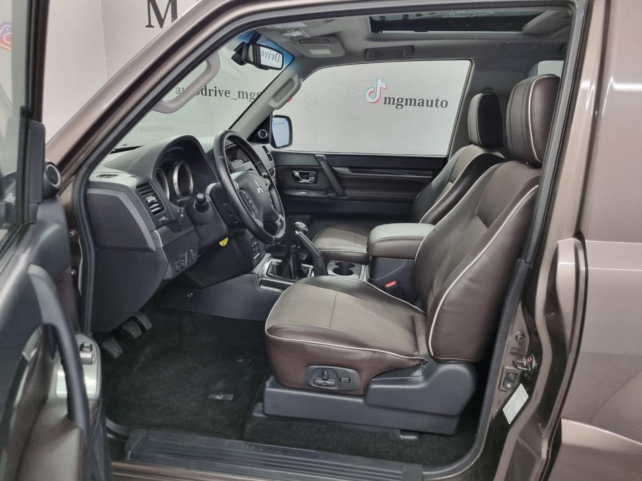 MITSUBISHI Pajero 3.2 DI-D 16V 3p. TETTO+PELLE - 8