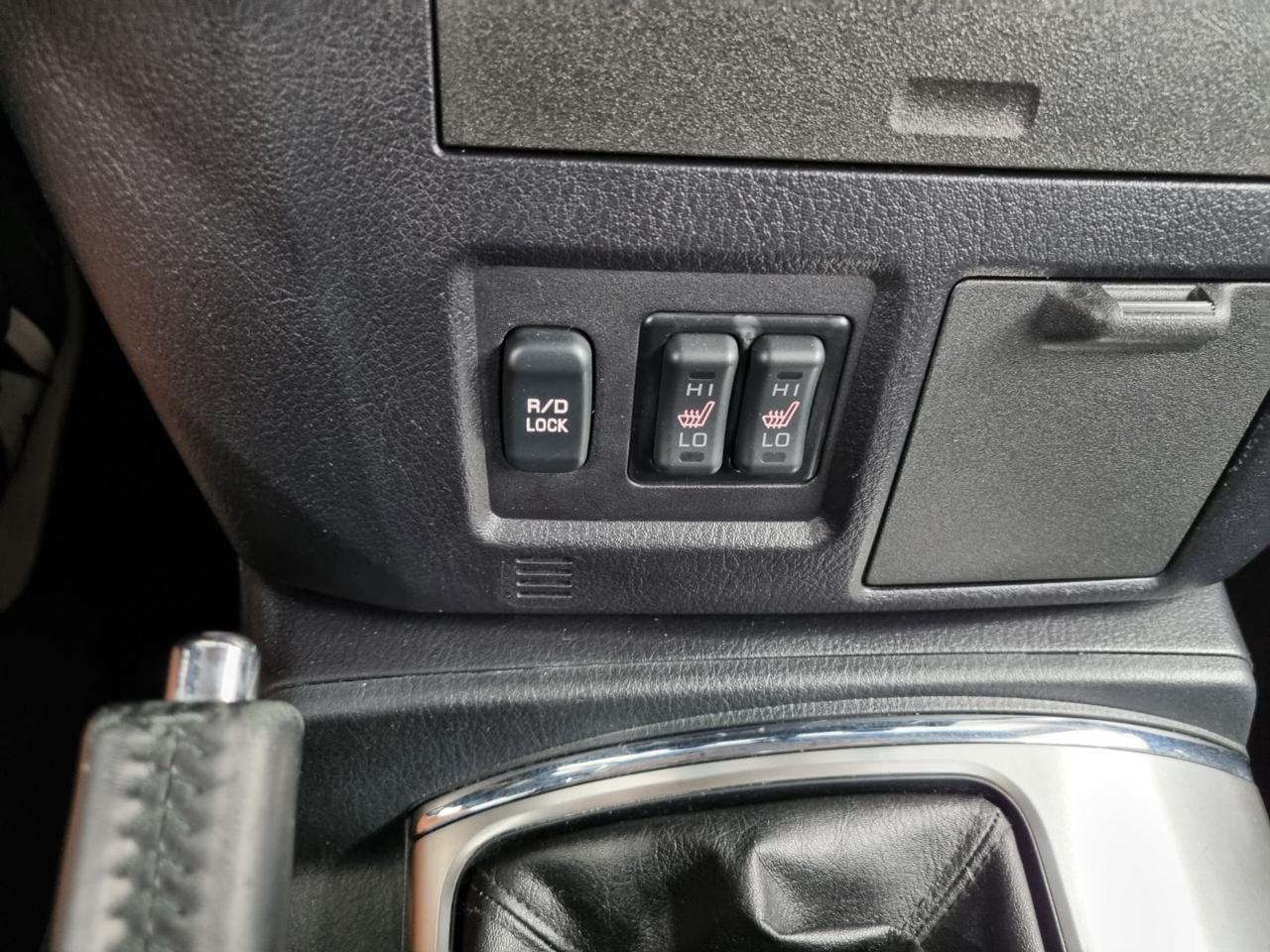 MITSUBISHI Pajero 3.2 DI-D 16V 3p. TETTO+PELLE - 17