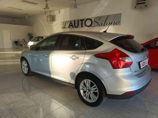 FORD Focus Argento metallizzato