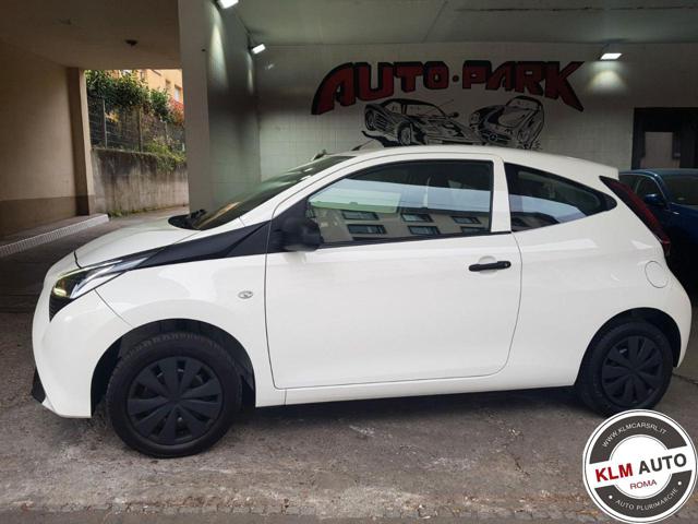 TOYOTA Aygo Bianco pastello
