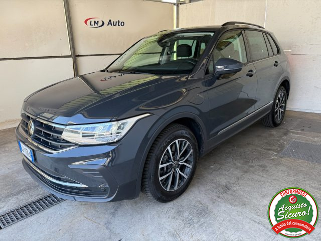 VOLKSWAGEN Tiguan Grigio scuro metallizzato