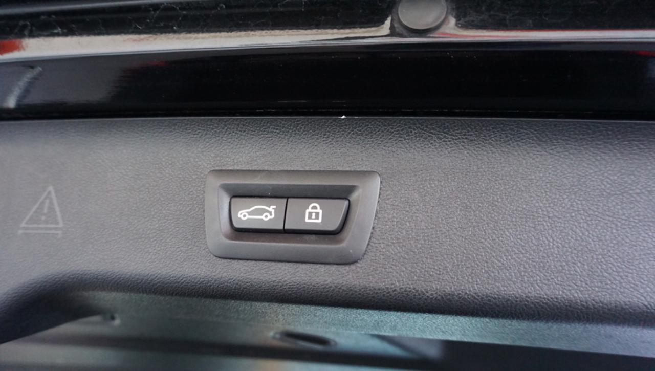 BMW 520 d xDrive Touring Msport - 34