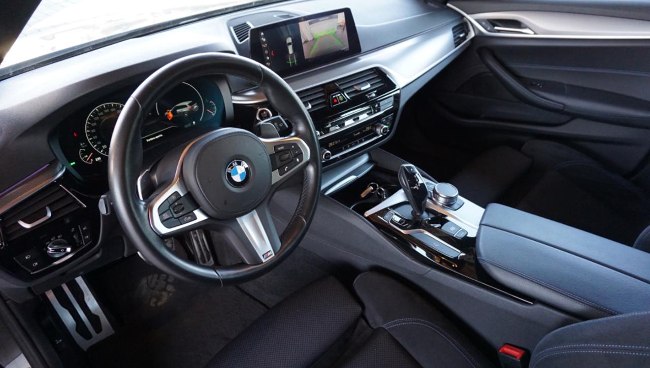 BMW 520 d xDrive Touring Msport - 14