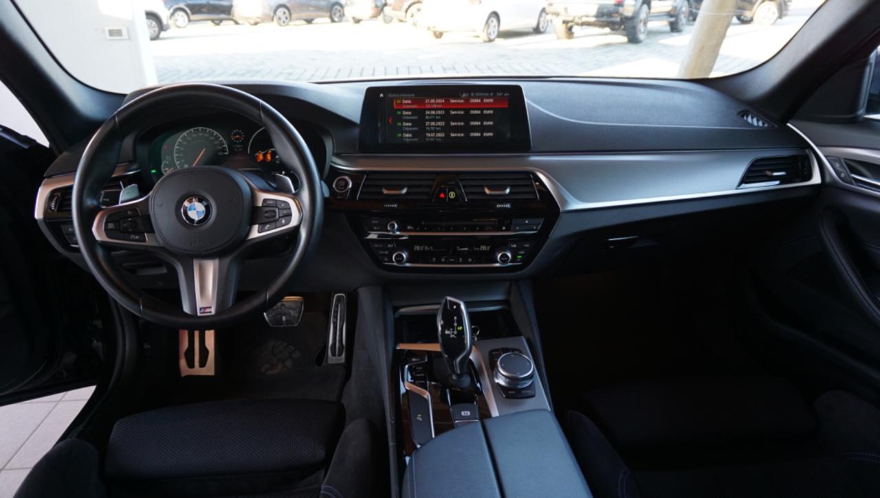 BMW 520 d xDrive Touring Msport - 32