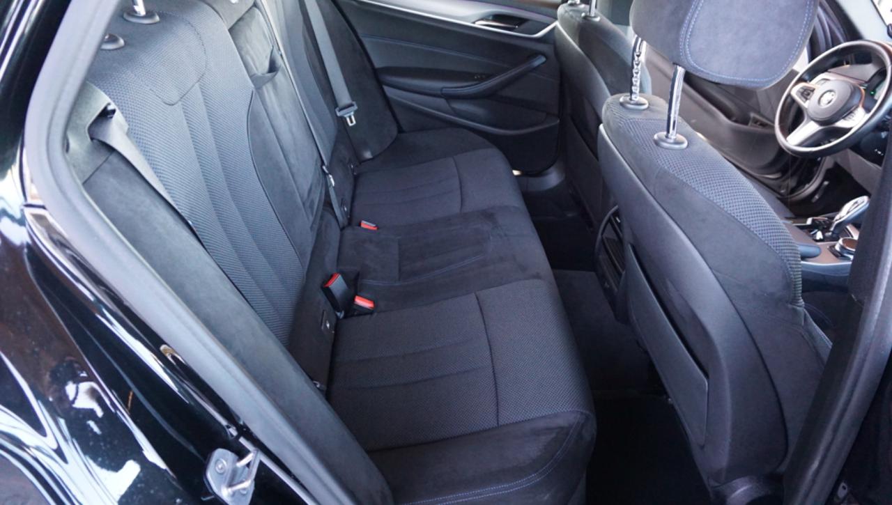 BMW 520 d xDrive Touring Msport - 35