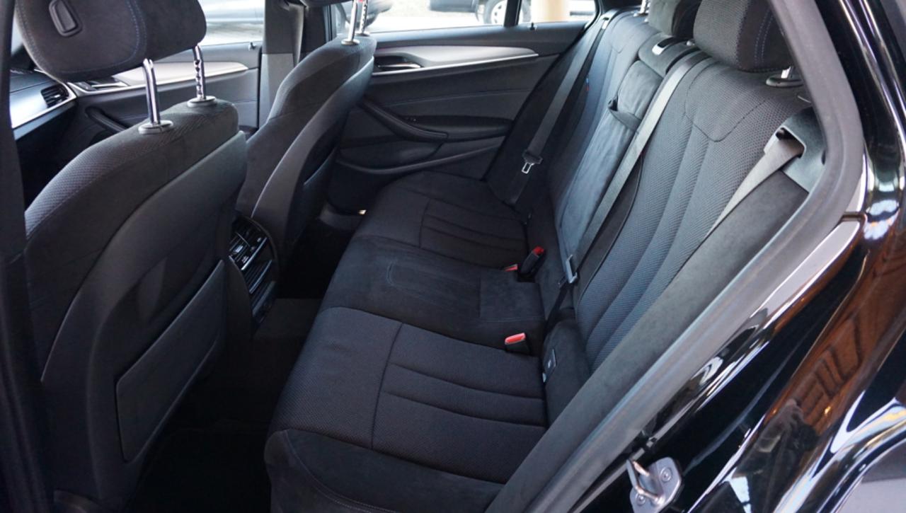 BMW 520 d xDrive Touring Msport - 31