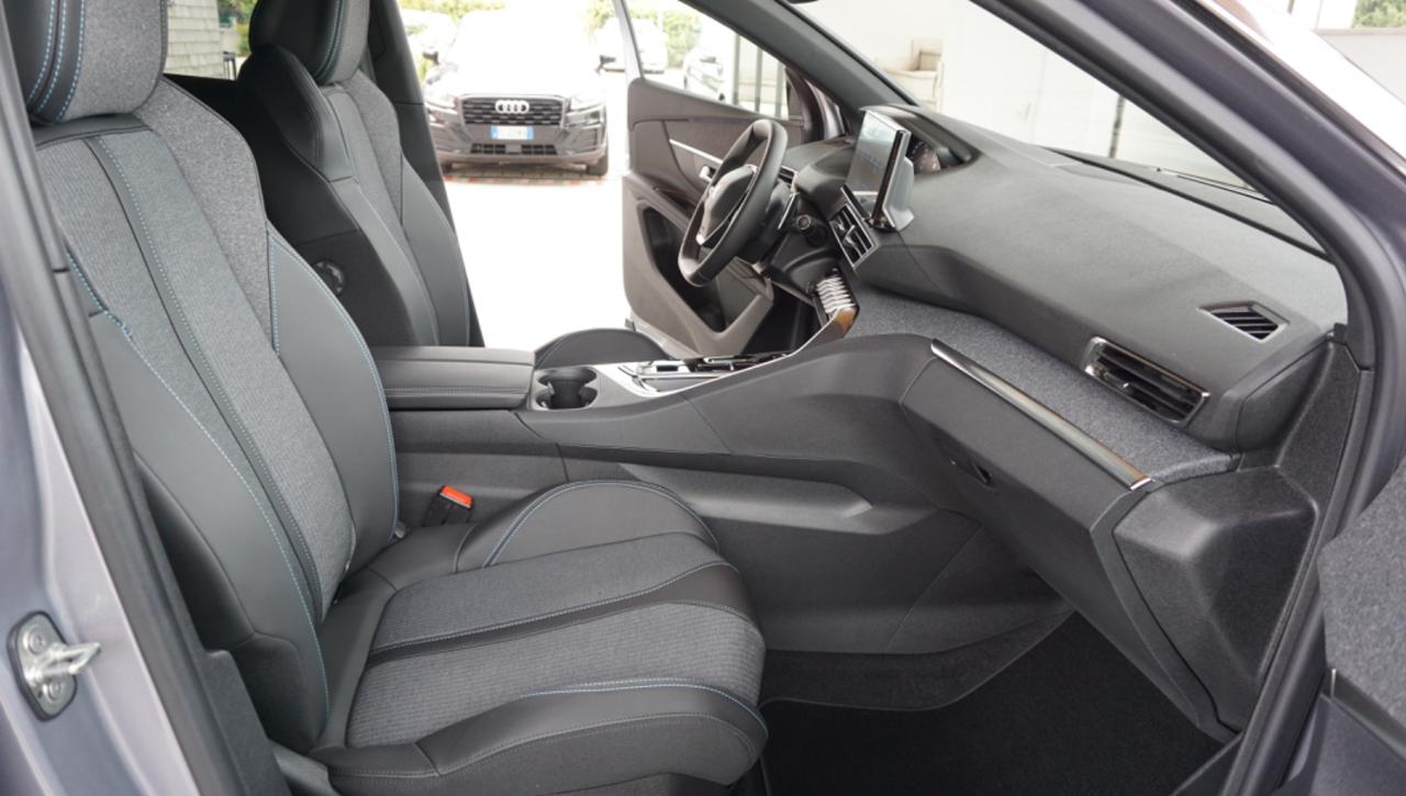 PEUGEOT 3008 BlueHDi 130 S&S EAT8 Allure Pack - 39