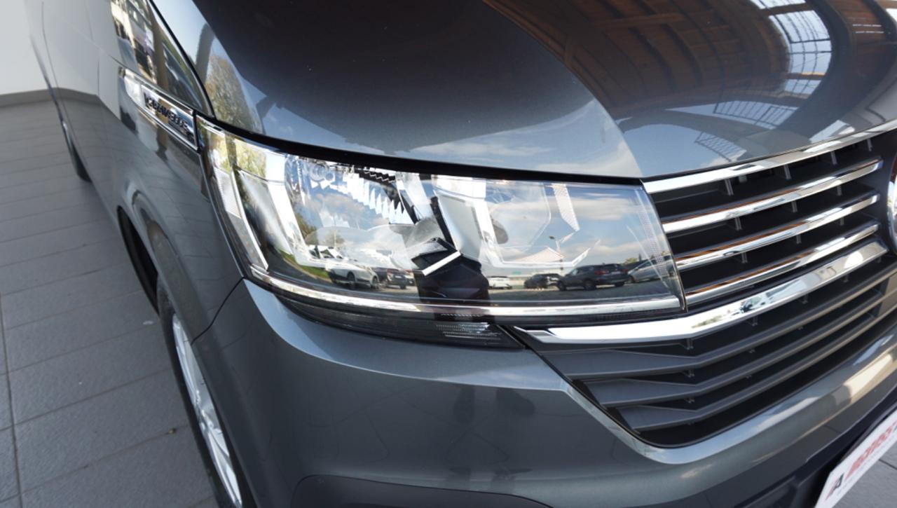 VOLKSWAGEN Caravelle 2.0 TDI 150CV PC Comfortline - 9
