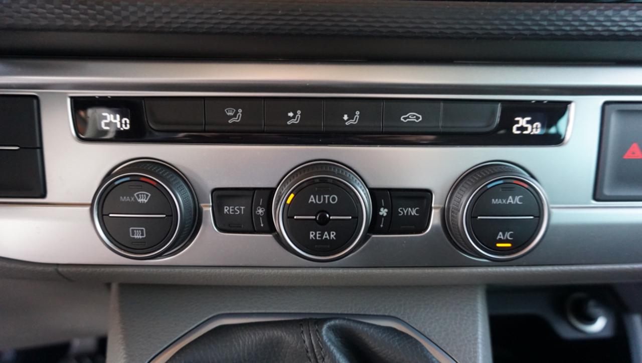 VOLKSWAGEN Caravelle 2.0 TDI 150CV PC Comfortline - 26