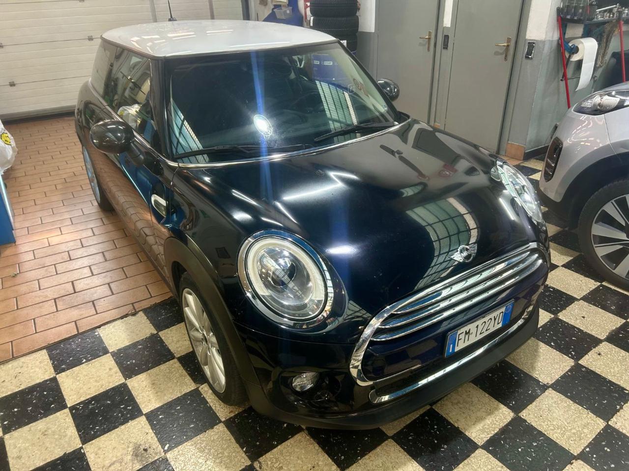 MINI Cooper 1.5 Cooper Hype Automatica - 2