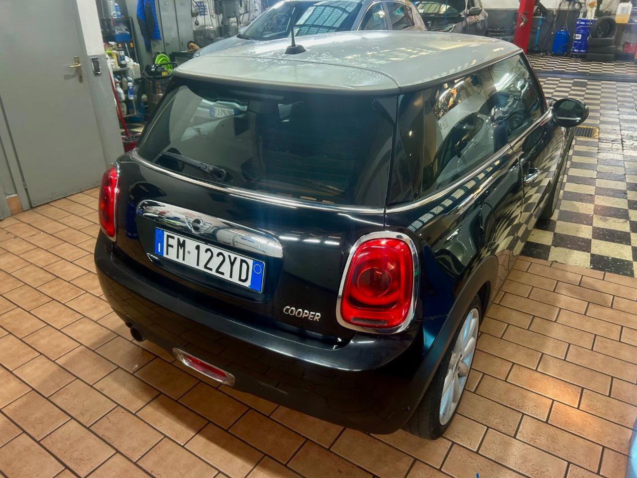 MINI Cooper 1.5 Cooper Hype Automatica - 4