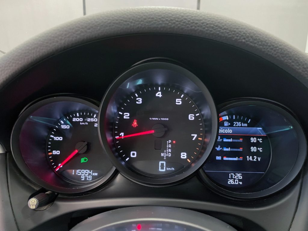 PORSCHE Macan 2.0 245cv PDK - 21