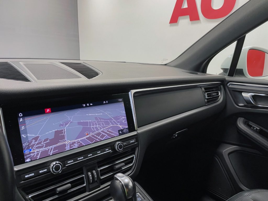 PORSCHE Macan 2.0 245cv PDK - 22