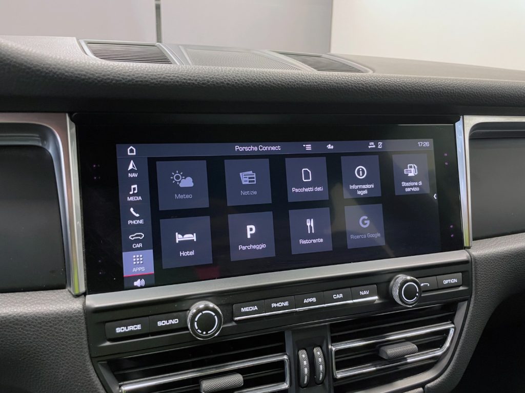 PORSCHE Macan 2.0 245cv PDK - 25