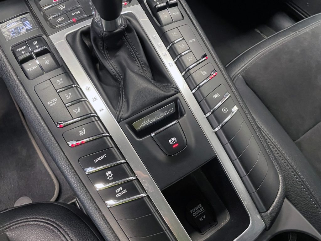 PORSCHE Macan 2.0 245cv PDK - 29