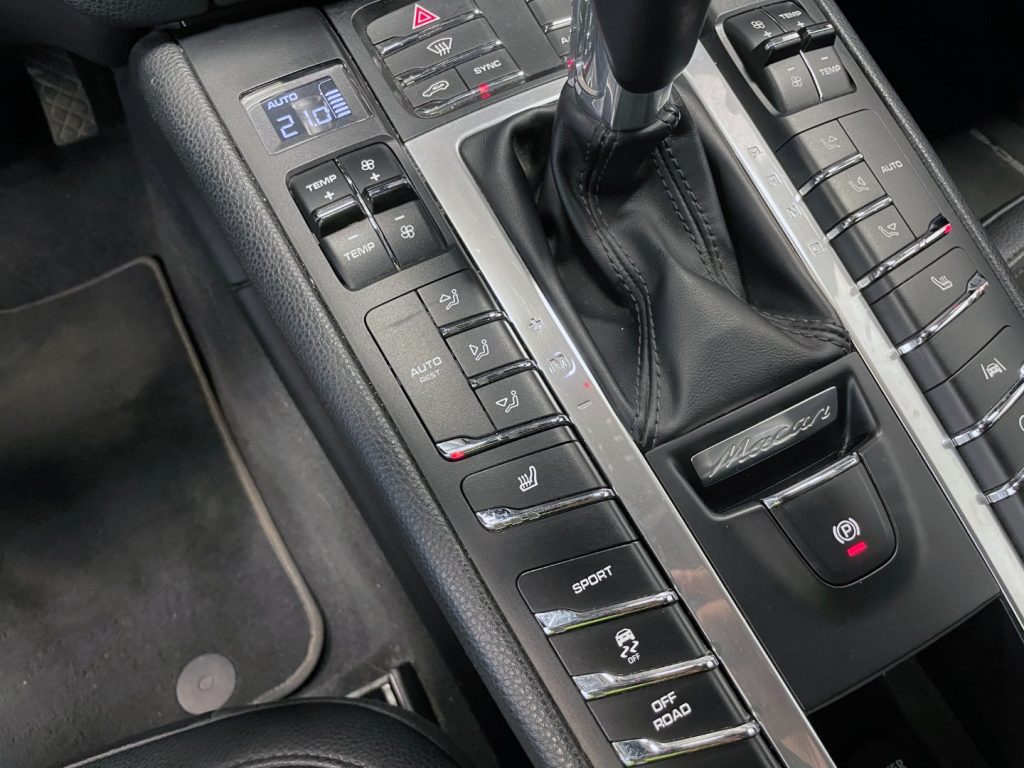 PORSCHE Macan 2.0 245cv PDK - 44