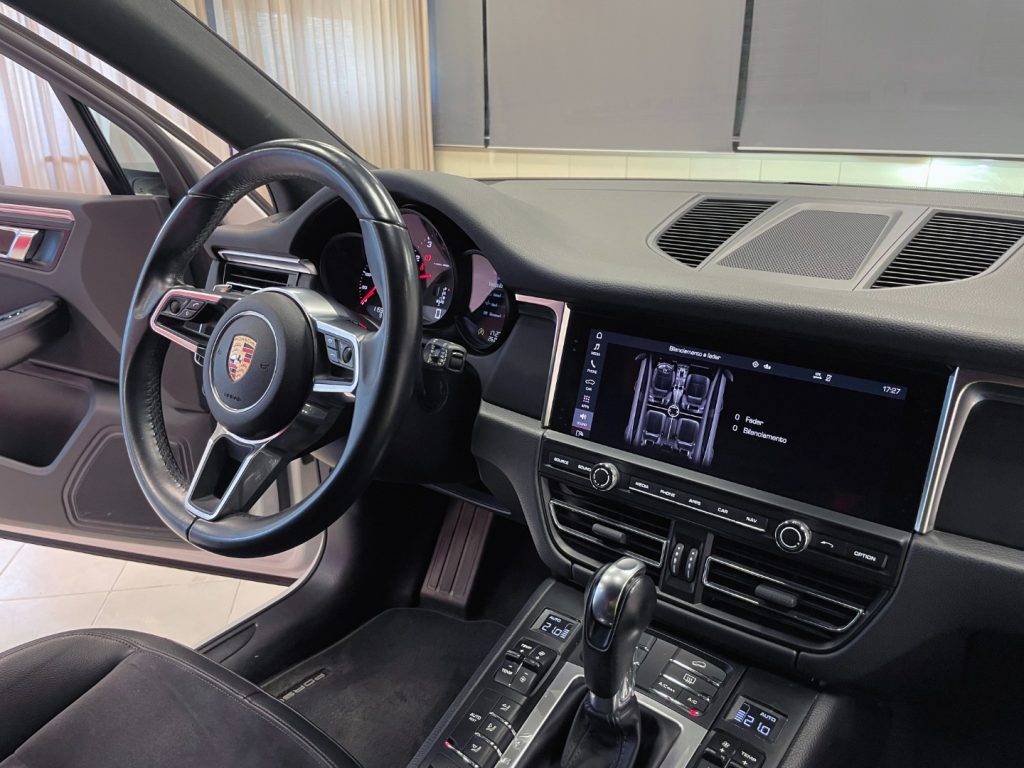 PORSCHE Macan 2.0 245cv PDK - 48