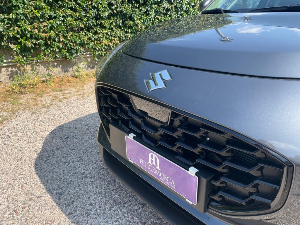 SUZUKI Swift 1.2 Hybrid CVT Top CAMBIO AUTOMATICO - 6