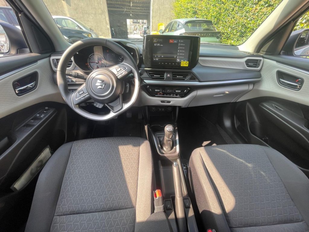 SUZUKI Swift 1.2 Hybrid CVT Top CAMBIO AUTOMATICO - 10