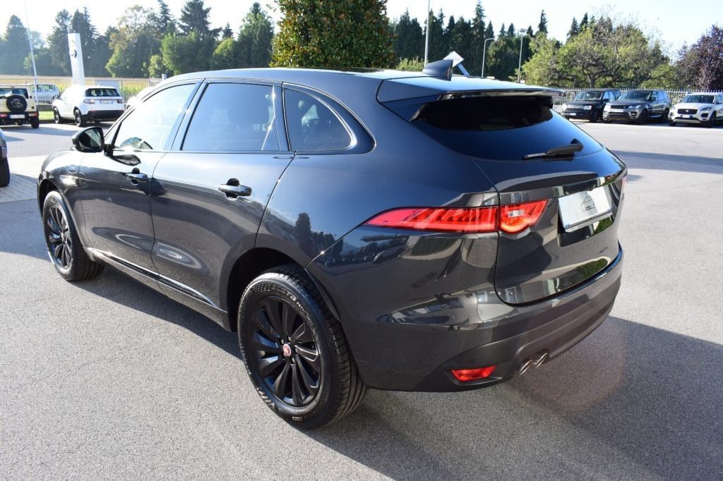 JAGUAR F-Pace 2.0 D 180 CV AWD aut. R-Sport MOTORE NUOVO - 6