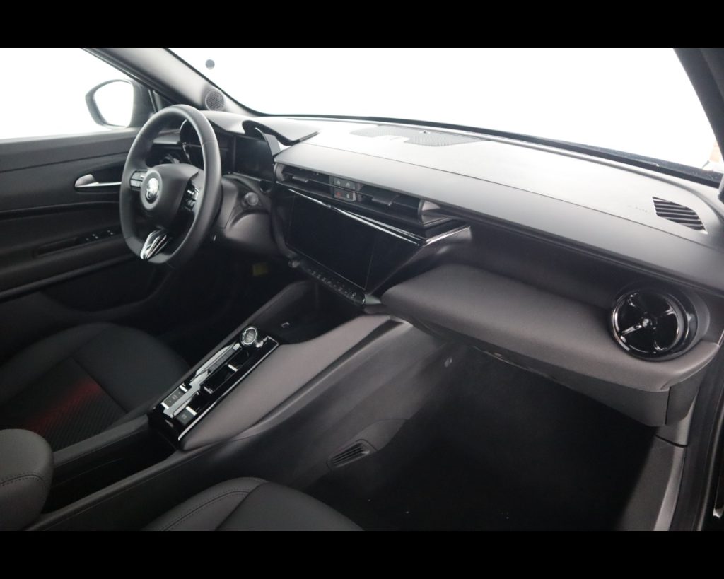 ALFA ROMEO Junior Elettrica Elettrica Speciale Bev 156cv - 115kwh - 16