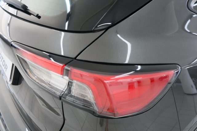 FORD Kuga 32