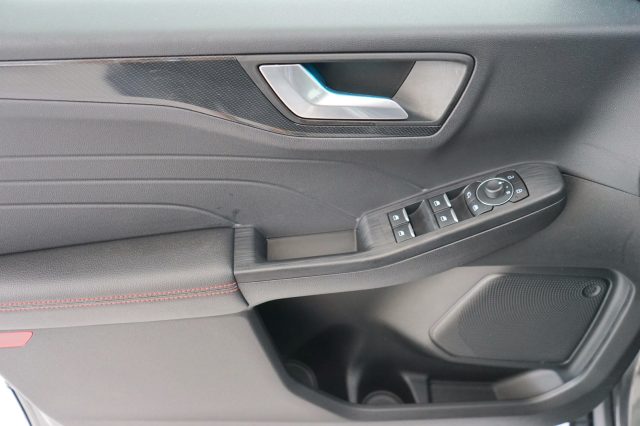 FORD Kuga 34