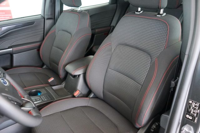 FORD Kuga 36