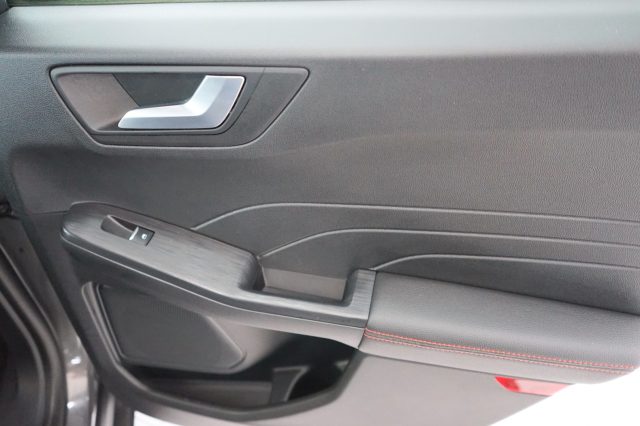 FORD Kuga 41