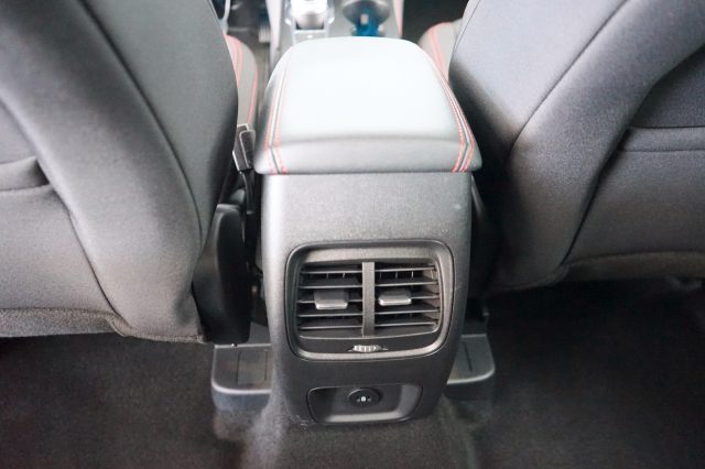 FORD Kuga 44