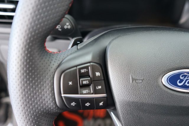 FORD Kuga 46