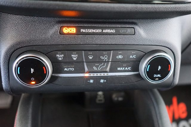 FORD Kuga 8