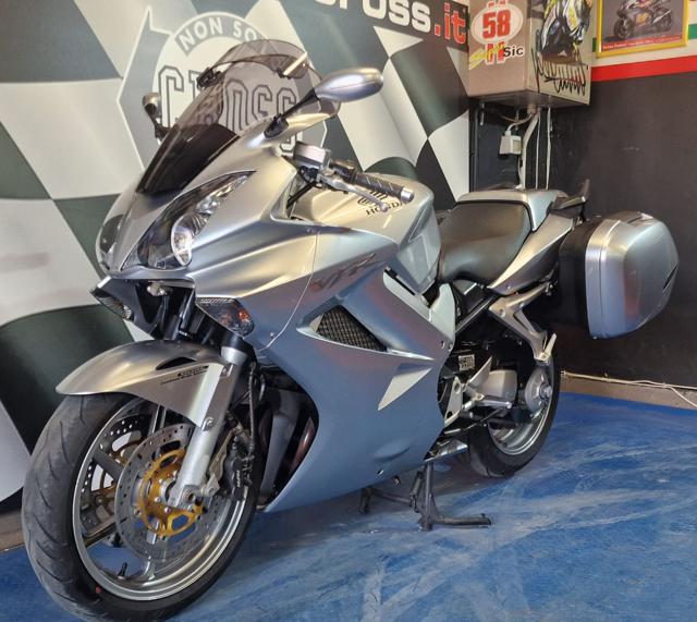 HONDA VFR 800 Grigio metallizzato