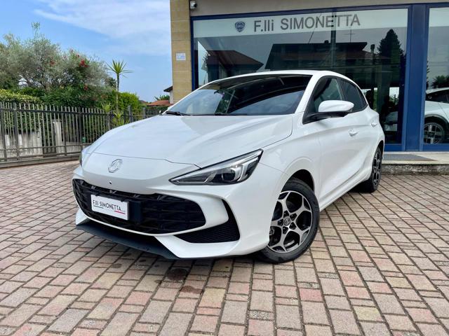 MG MG3 Bianco pastello
