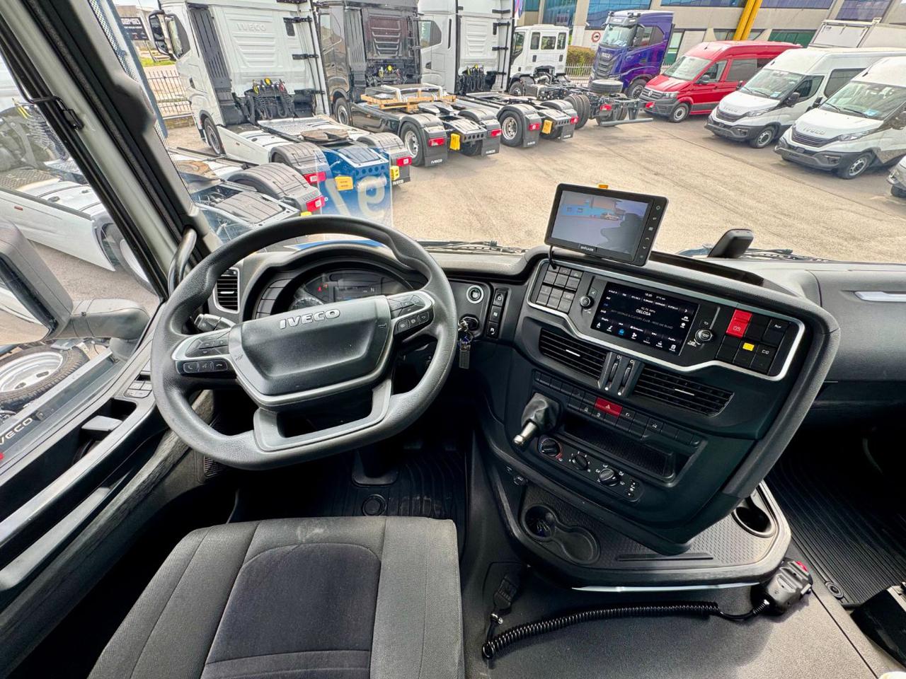 IVECO S-WAY 460 FP NATURAL POWER - 17