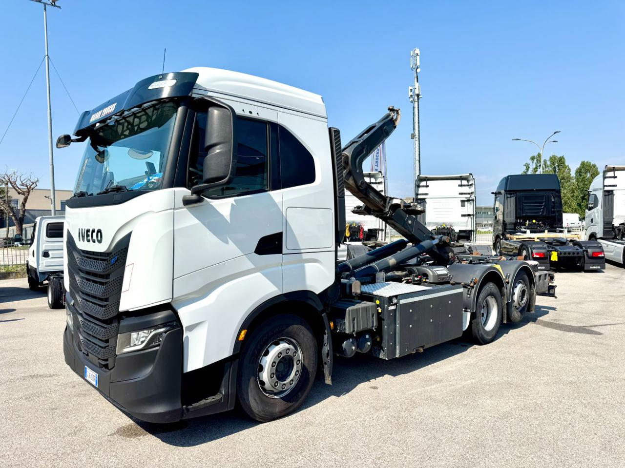 IVECO S-WAY 460 FP NATURAL POWER - 2