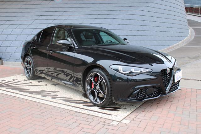 ALFA ROMEO Giulia Nero metallizzato