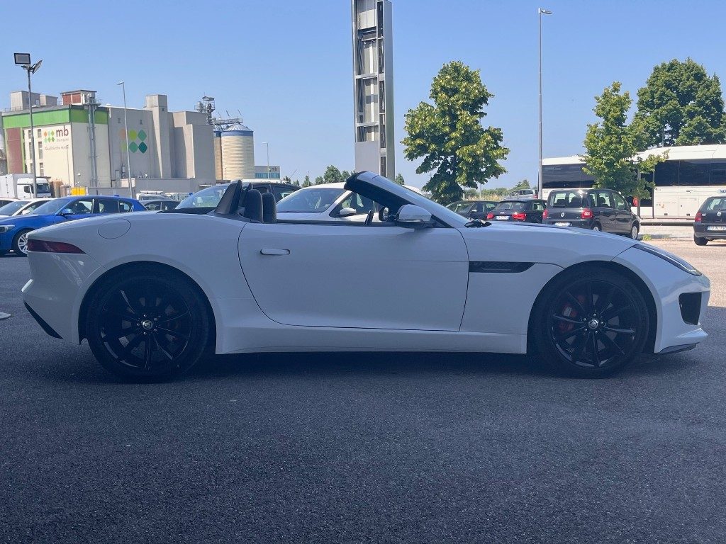 http://graphics.gestionaleauto.com/gonline_graphics/22495193_O_685ab267a0798.jpg