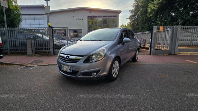 OPEL Corsa Grigio metallizzato