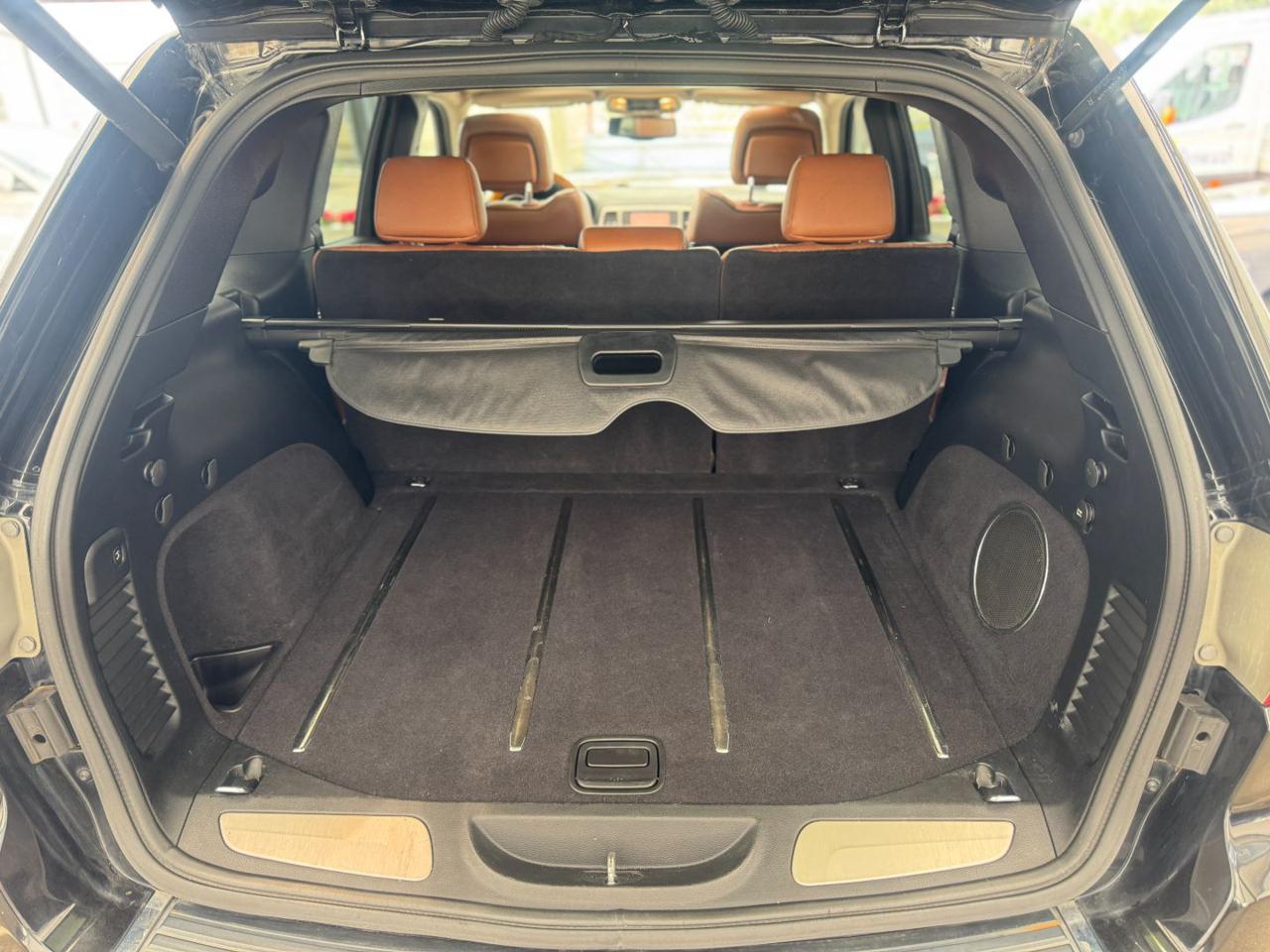 JEEP Grand Cherokee 3.0 CRD 241cv Overland (Tetto/Navi/Retro) - 29