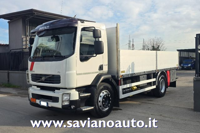 VOLVO  Bianco pastello