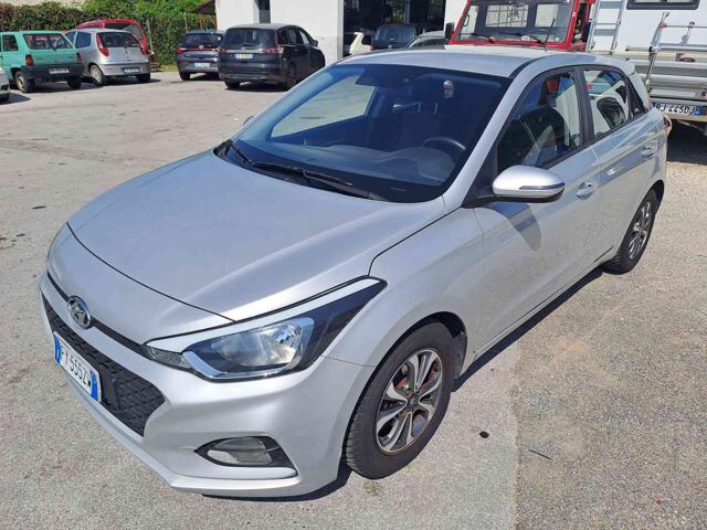 HYUNDAI i20 Argento metallizzato